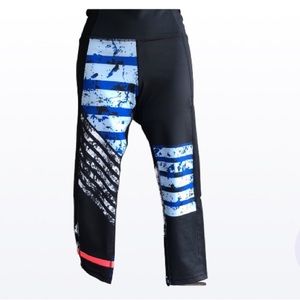 Under Amour leggings size small NWT Athletic heat gear